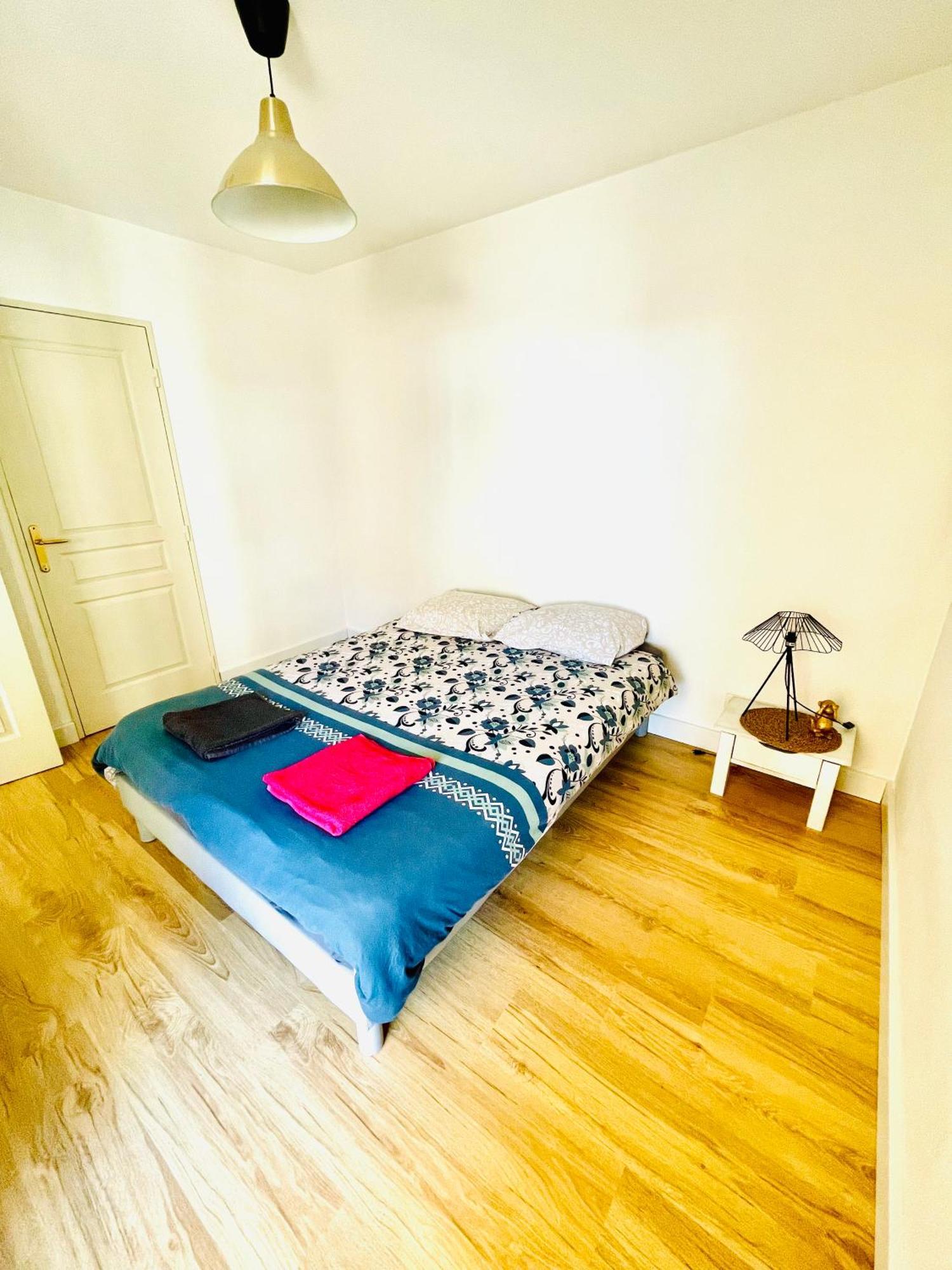 Appartement Avec Place De Parking Et Piscine Villefranche-sur-Saone Exterior photo